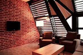 Great Polonia The Granary La Suite Hotel