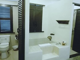 Rainforest Chiangmai Hotel