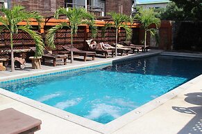 Rainforest Chiangmai Hotel