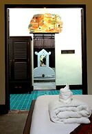 Rainforest Chiangmai Hotel