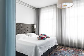 Hotel Flora