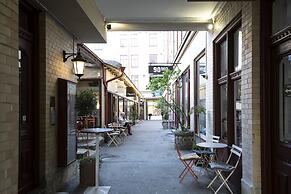 Hotel Flora