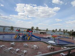 Bay Park Resort Hotel