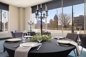 Aloft Milwaukee Downtown