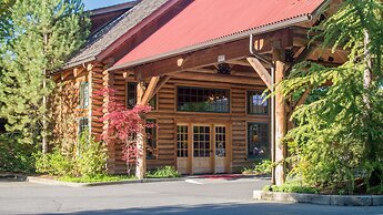 The Lodge at Riverside