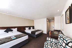 Quality Hotel Lincoln Green