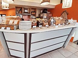 Quality Hotel Lincoln Green