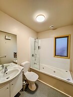 Bealey Avenue Motel