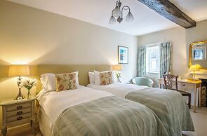 Marlborough Arms Hotel
