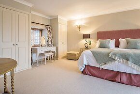 Marlborough Arms Hotel