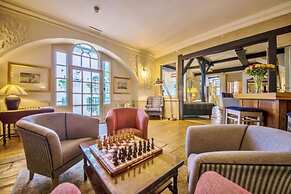Marlborough Arms Hotel