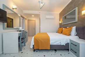 Tonoz Beach Hotel