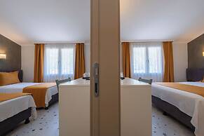 Tonoz Beach Hotel