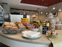 Hotel El Homs Palace