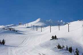 The Oxford Hotel Bend