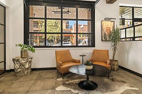 The Oxford Hotel Bend