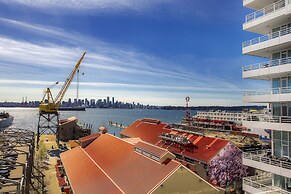 Pinnacle Hotel at the Pier