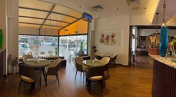 Al Maha International Hotel