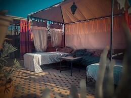 Riad Lapis-Lazuli