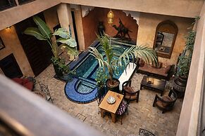 Riad Lapis-Lazuli
