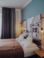 Levy's Rooms & Breakfast