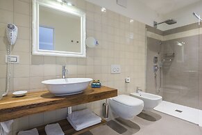 Villa Italia Luxury Suites and Apartments