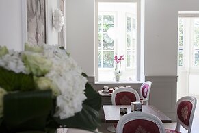 Villa Italia Luxury Suites and Apartments