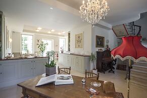 Villa Italia Luxury Suites and Apartments