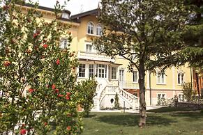 Villa Italia Luxury Suites and Apartments