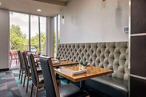 Cambria Hotel Ft Lauderdale, Airport South & Cruise Port