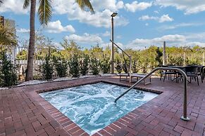 Cambria Hotel Ft Lauderdale, Airport South & Cruise Port