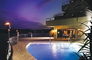 D'Monaco Luxury Resort