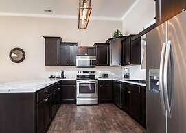 D'Monaco Luxury Resort