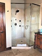 D'Monaco Luxury Resort