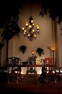 D'Monaco Luxury Resort