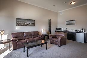 D'Monaco Luxury Resort