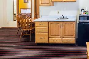 Rodeway Inn & Suites