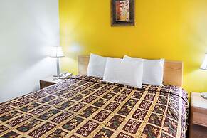 Rodeway Inn & Suites