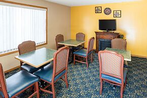 Rodeway Inn & Suites