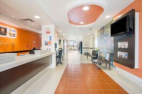 Motel 6 Kingston, ON