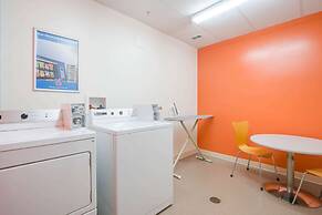Motel 6 Kingston, ON