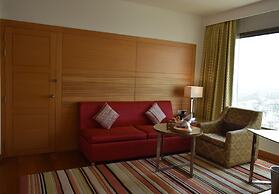 Courtyard by Marriott Gurugram Downtown