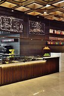 Courtyard by Marriott Gurugram Downtown