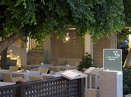 Kyma Suites Beach Hotel