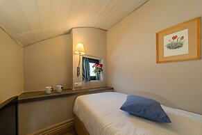 Kyma Suites Beach Hotel