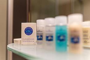 Kyma Suites Beach Hotel