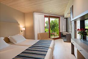 Kyma Suites Beach Hotel