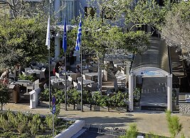 Kyma Suites Beach Hotel