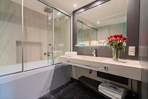 Kyma Suites Beach Hotel