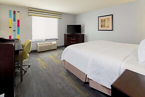 Hampton Inn & Suites Bakersfield/Hwy 58, CA